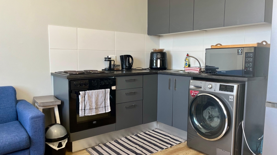 To Let 2 Bedroom Property for Rent in Pinelands Western Cape